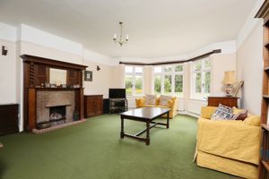 Living Space- click for photo gallery